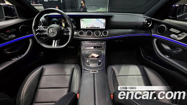 Mercedes-Benz E-Class E220d 4MATIC AMG Line