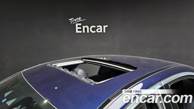 Mercedes-Benz E-Class E220d 4MATIC AMG Line