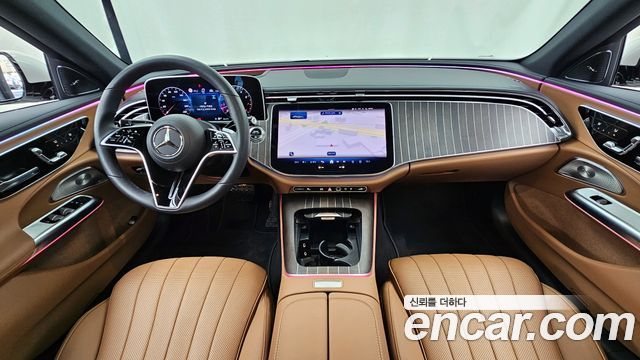 Mercedes-Benz E-Class E300 4MATIC Exclusive