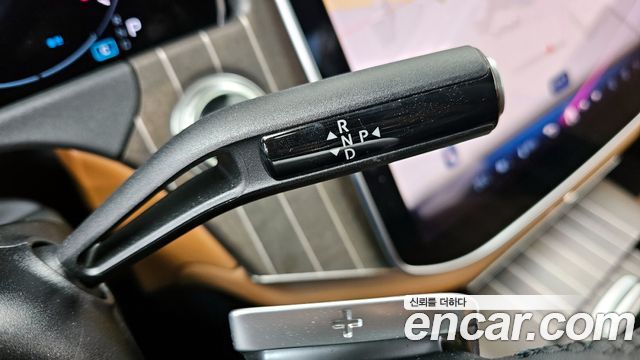 Mercedes-Benz E-Class E300 4MATIC Exclusive