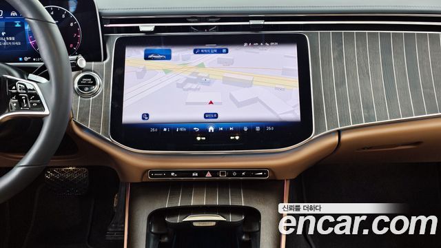 Mercedes-Benz E-Class E300 4MATIC Exclusive