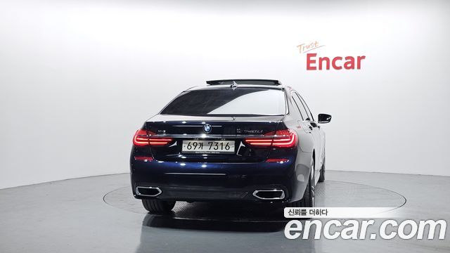 BMW 7-Series 740Li xDrive M Sport Package