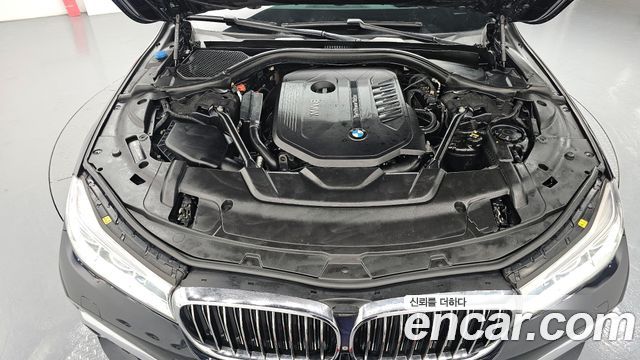 BMW 7-Series 740Li xDrive M Sport Package