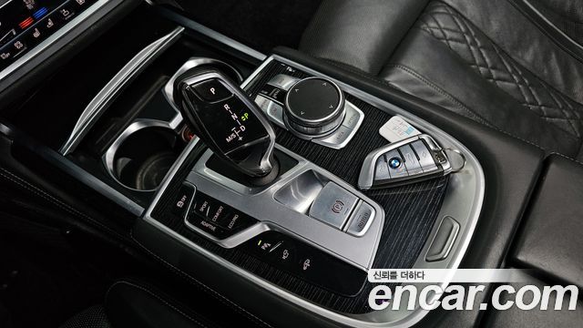 BMW 7-Series 740Li xDrive M Sport Package