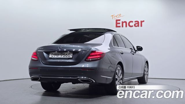 Mercedes-Benz E-Class E400 4MATIC Exclusive