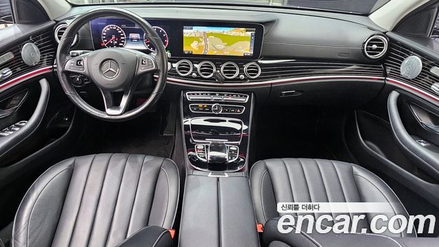 Mercedes-Benz E-Class E400 4MATIC Exclusive