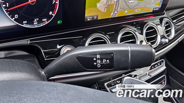 Mercedes-Benz E-Class E400 4MATIC Exclusive