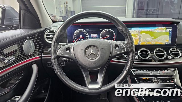 Mercedes-Benz E-Class E400 4MATIC Exclusive