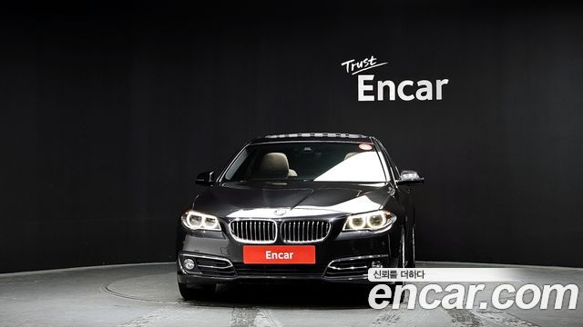 BMW 5-Series 528i Luxury Plus