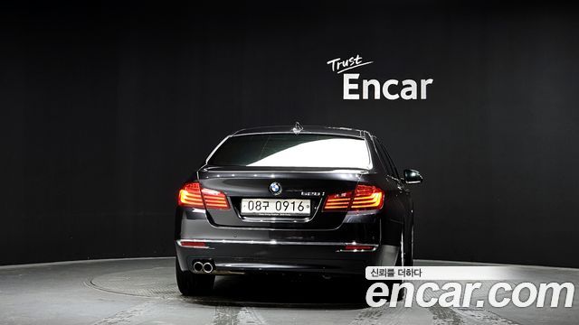 BMW 5-Series 528i Luxury Plus