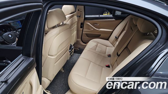 BMW 5-Series 528i Luxury Plus