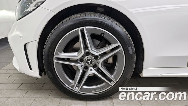 Mercedes-Benz C-Class C200 AMG Line