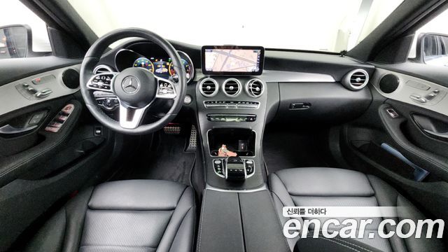 Mercedes-Benz C-Class C200 AMG Line