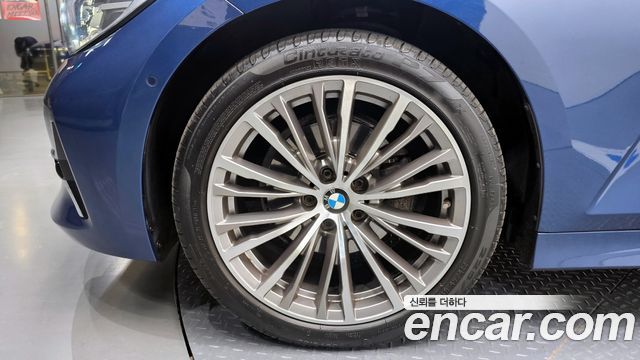 BMW 3-Series 320d Luxury