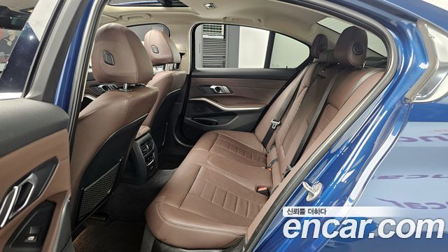 BMW 3-Series 320d Luxury