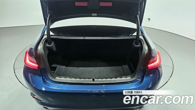 BMW 3-Series 320d Luxury