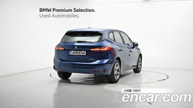BMW 2-Series 220i Advantage