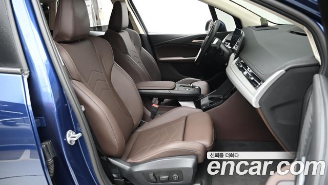 BMW 2-Series 220i Advantage