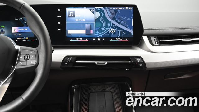 BMW 2-Series 220i Advantage