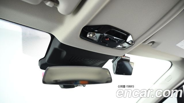 BMW 2-Series 220i Advantage