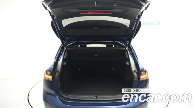 BMW 2-Series 220i Advantage