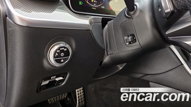 Mercedes-Benz C-Class C300 4MATIC AMG Line