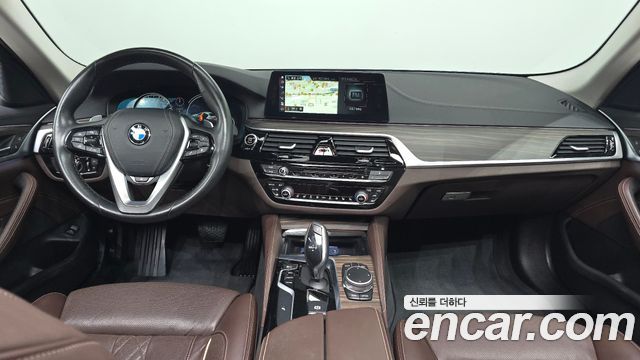 BMW 5-Series 530i xDrive Luxury Plus