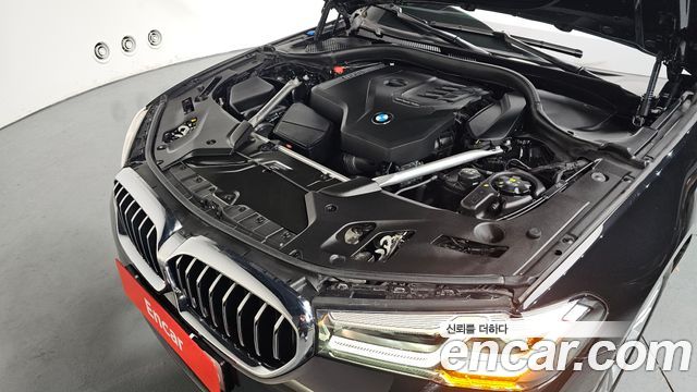 BMW 5-Series 520i Luxury