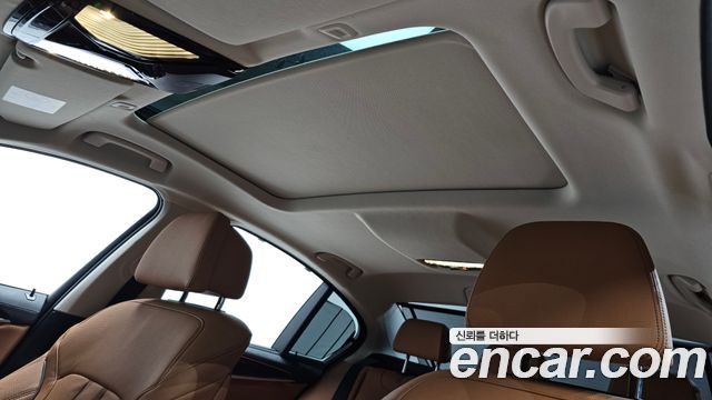 BMW 5-Series 520i Luxury