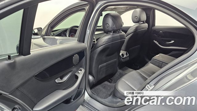 Mercedes-Benz C-Class C200
