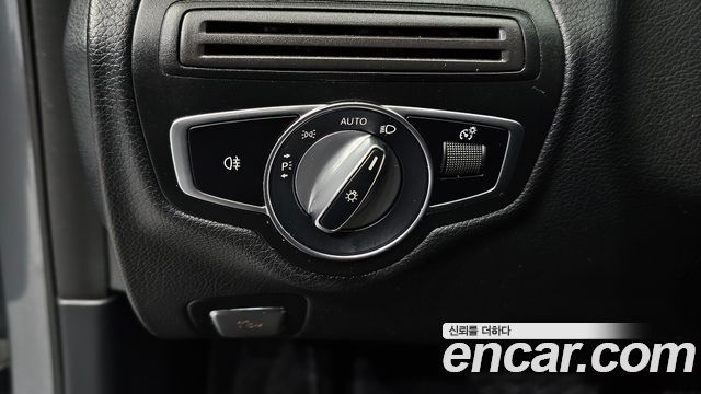 Mercedes-Benz C-Class C200