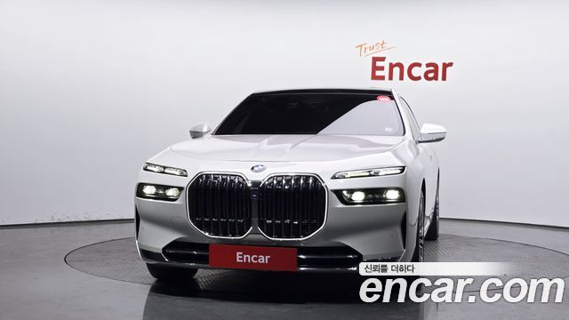 BMW 7-Series 740i sDrive Design Pure Excellence