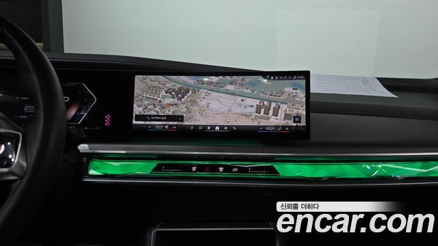 BMW 7-Series 740i sDrive Design Pure Excellence