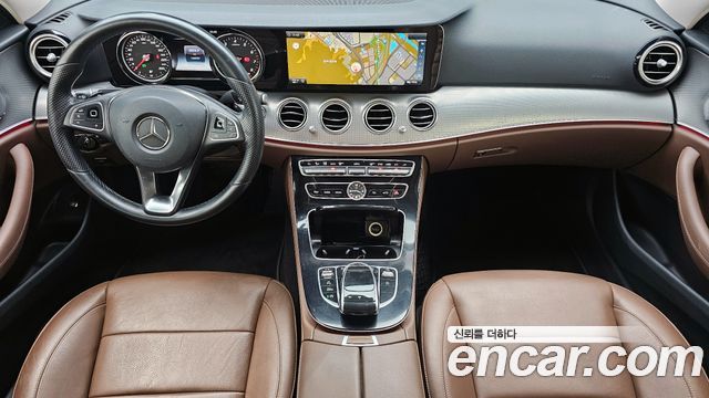 Mercedes-Benz E-Class E200 Avantgarde