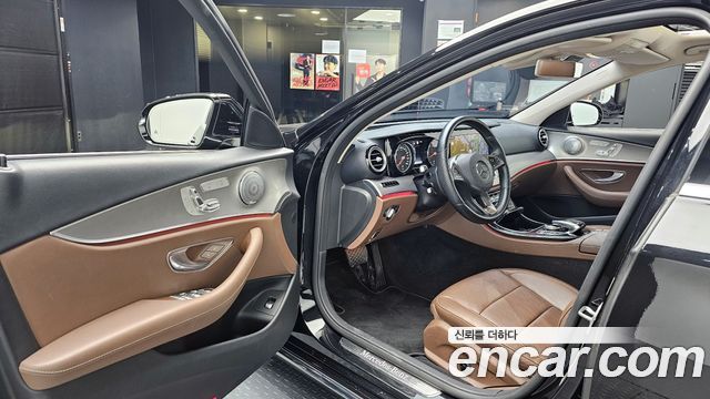 Mercedes-Benz E-Class E200 Avantgarde