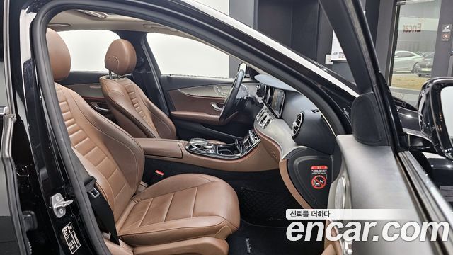 Mercedes-Benz E-Class E200 Avantgarde