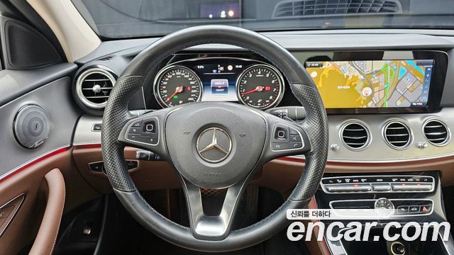 Mercedes-Benz E-Class E200 Avantgarde