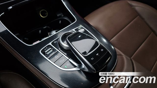 Mercedes-Benz E-Class E200 Avantgarde