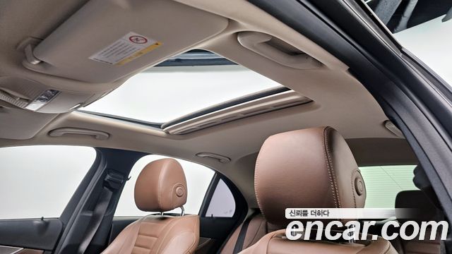 Mercedes-Benz E-Class E200 Avantgarde