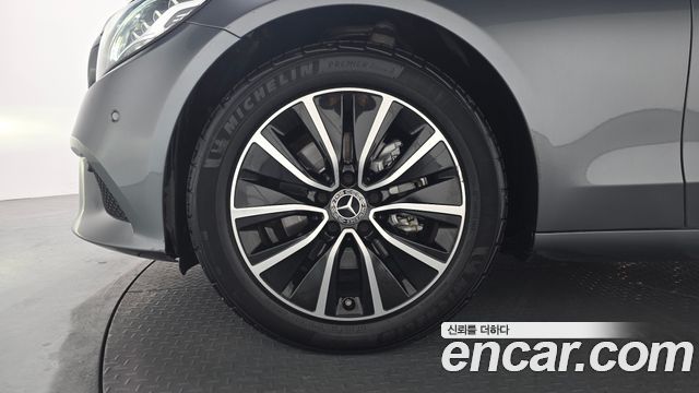 Mercedes-Benz C-Class C200