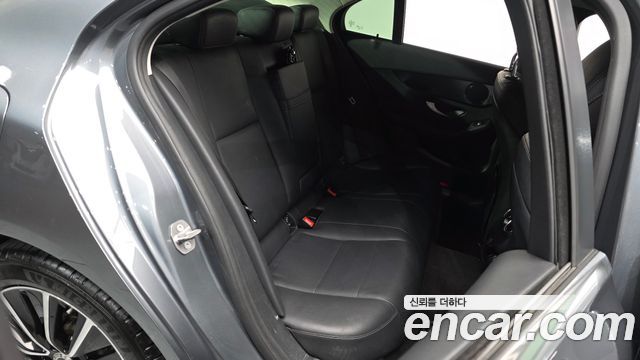 Mercedes-Benz C-Class C200