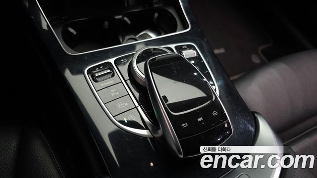 Mercedes-Benz C-Class C200