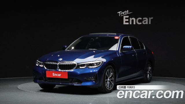 BMW 3-Series 320i