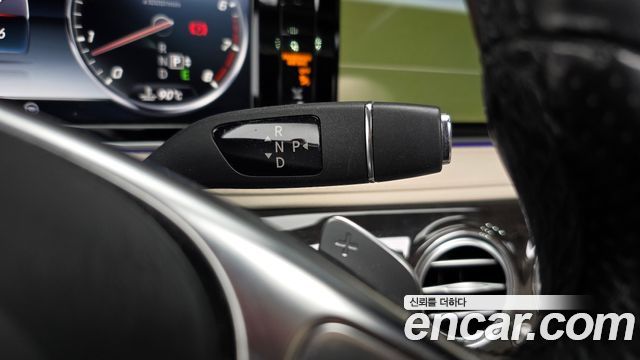Mercedes-Benz S-Class S500L