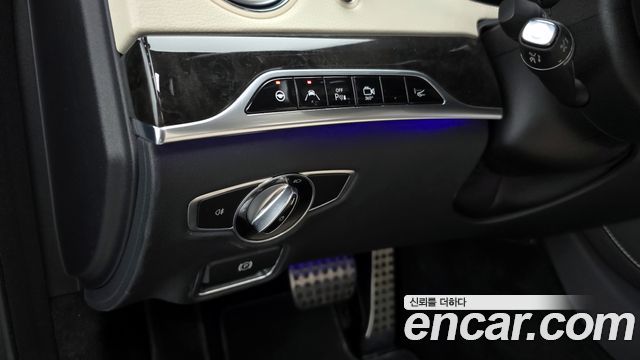 Mercedes-Benz S-Class S500L