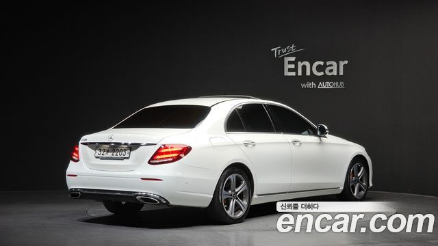 Mercedes-Benz E-Class E300 Avantgarde