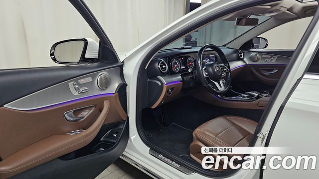 Mercedes-Benz E-Class E300 Avantgarde