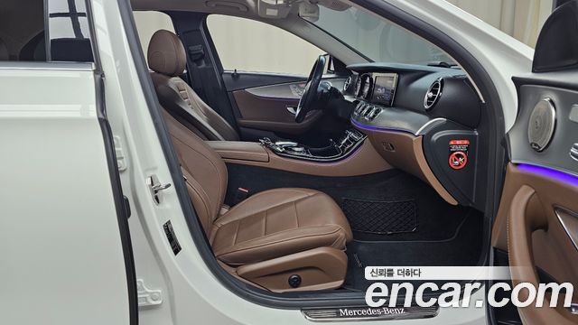 Mercedes-Benz E-Class E300 Avantgarde