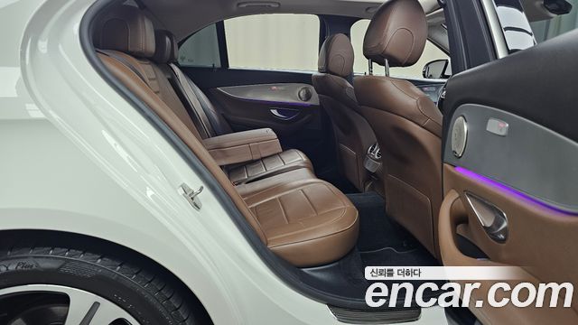 Mercedes-Benz E-Class E300 Avantgarde
