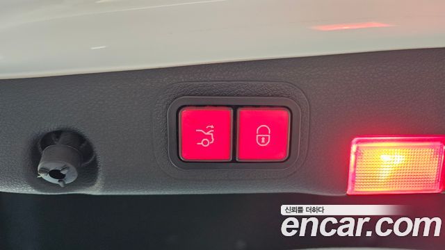 Mercedes-Benz E-Class E300 Avantgarde